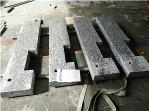 Spray Wave White Grey Granite Gate Post